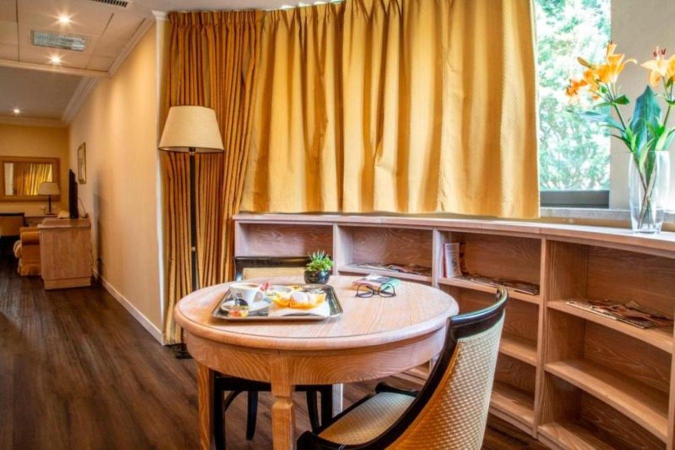Hotel Western Park Roma Nord 4*